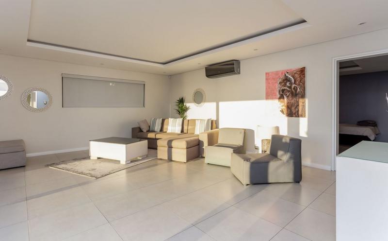 8 Bedroom Property for Sale in Llandudno Western Cape